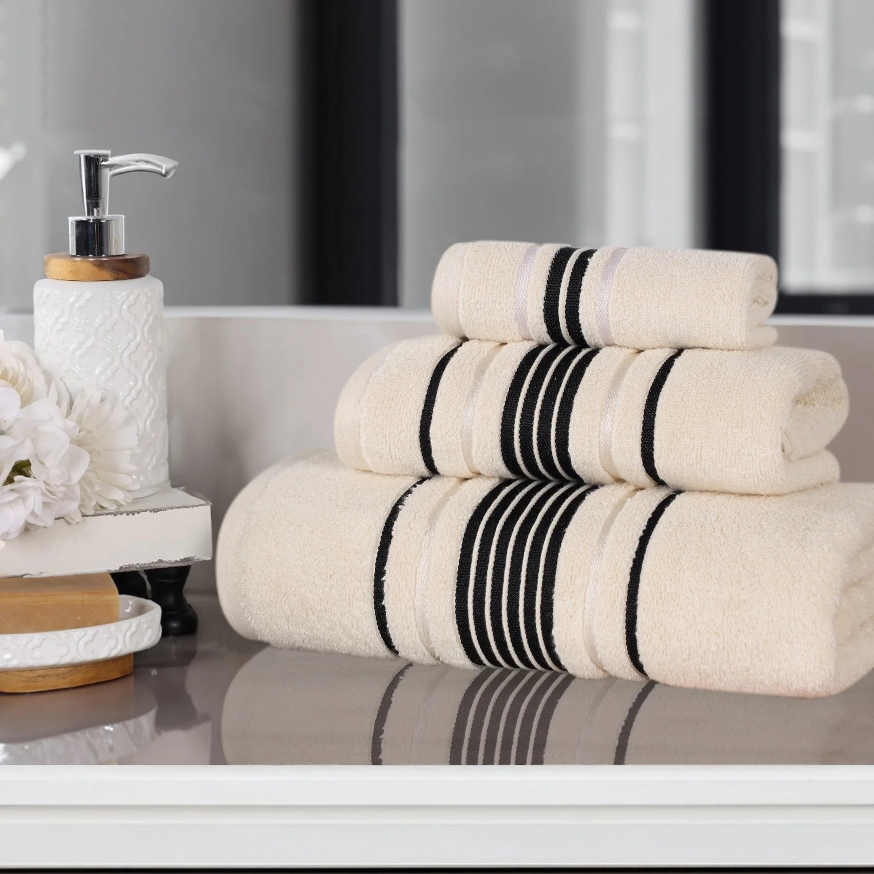 Sadie Zero Twist Cotton Solid 3 Piece Towel Set, Ivory