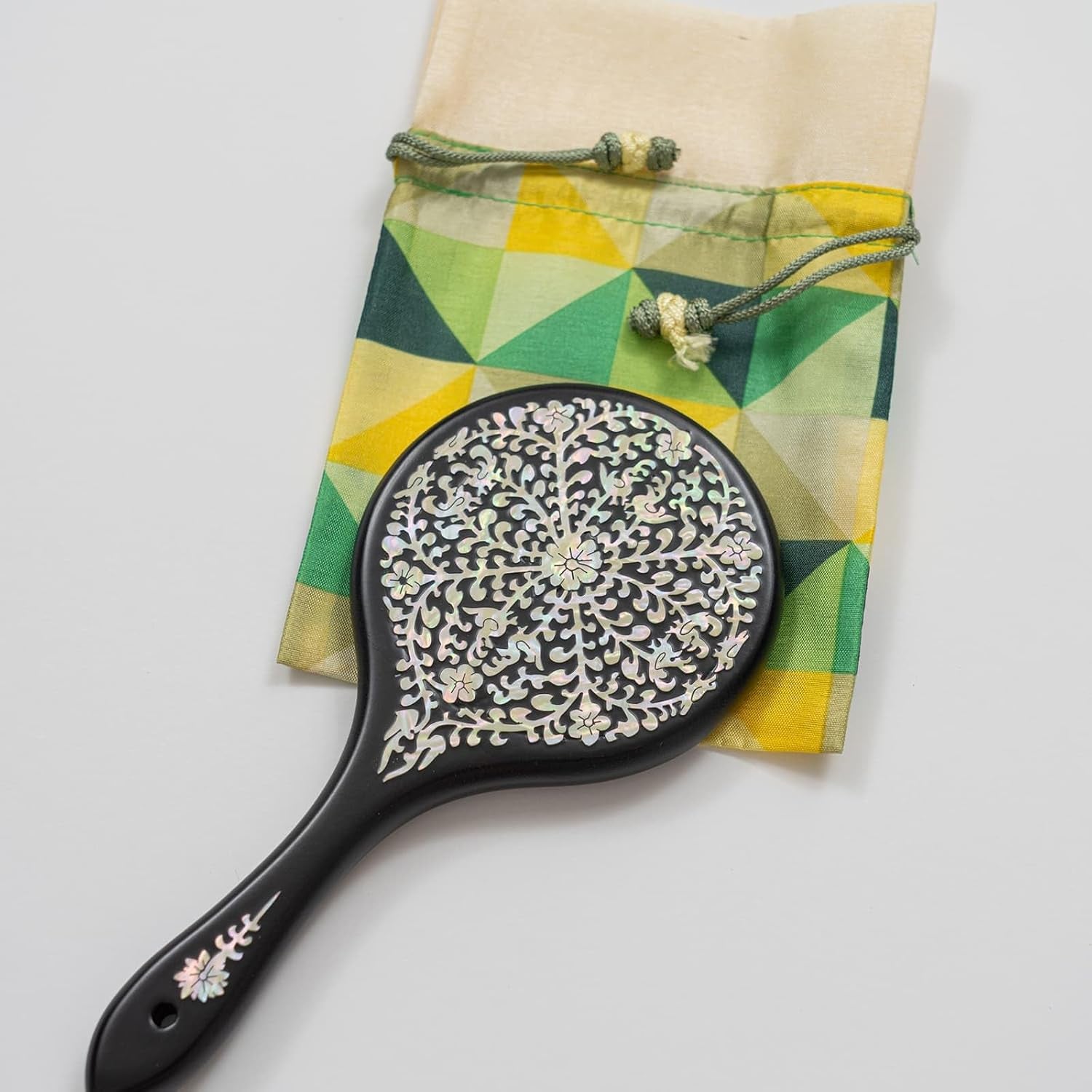 February Mountain Mother-Of-Pearl Hand Mirror – Korean Black Lacquer Mirror with Floral Inlay – Gift for Women, Mom, Wife, Daughter – Birthday, Mother’S Day, Christmas, Anniversary