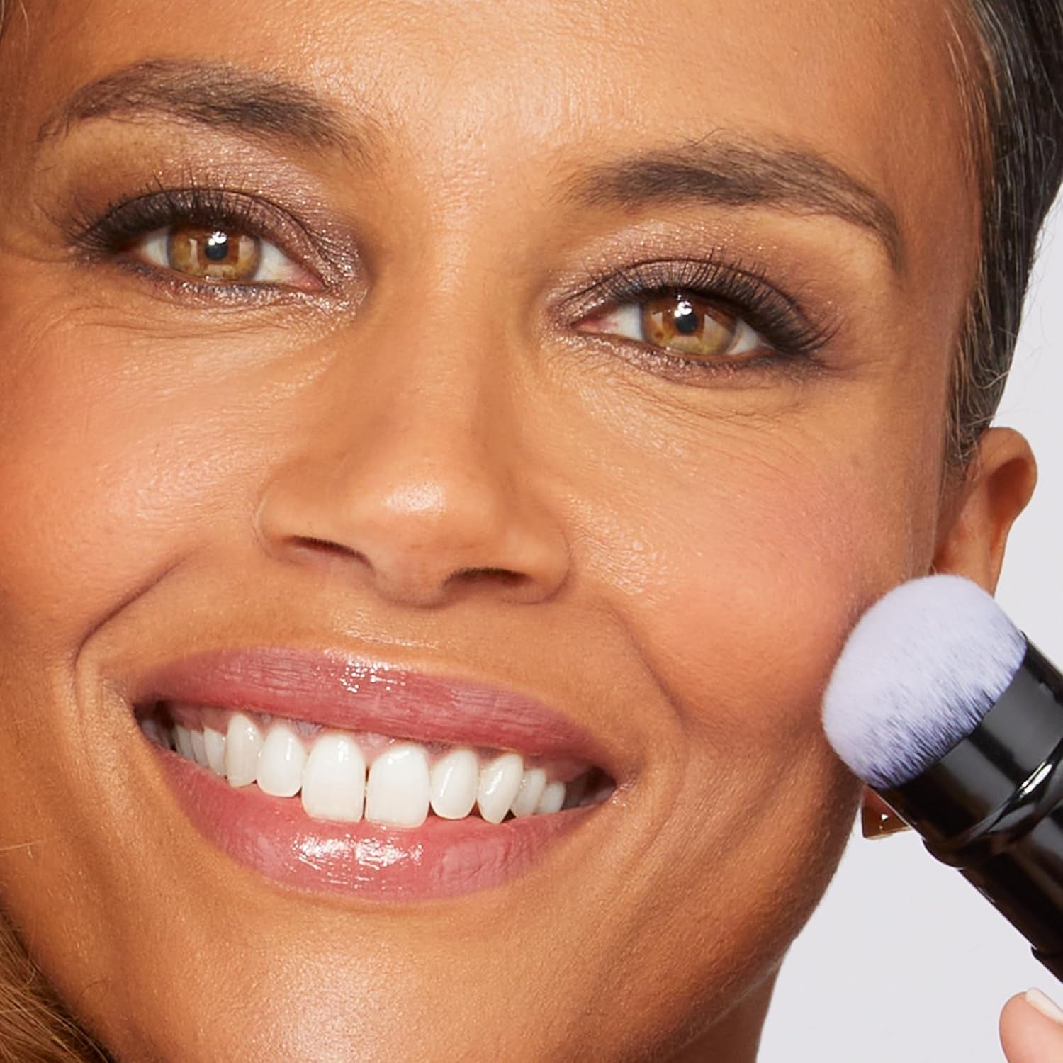 LAURA GELLER NEW YORK Laura'S Must-Haves Kit 3Pc: Baked Balance-N-Brighten Powder Foundation, Porcelain + Spackle Skin Perfecting Makeup Primer, Hydrate + Airbrush round Kabuki Brush